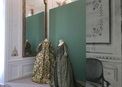 Robes a la Franaise vers 1770