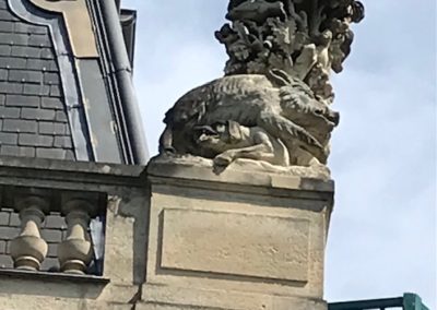 sculpture corniche theme chasse