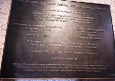 Plaque commemorative a la memoire des Gardes_Suisses decedes les 10 aout et 2-3 septembre 1792