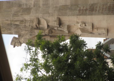 la-statue-du-General-Leclercl-place-ReneGobbe